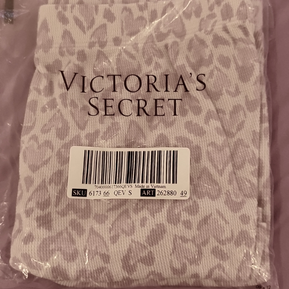 VS sleep shorts